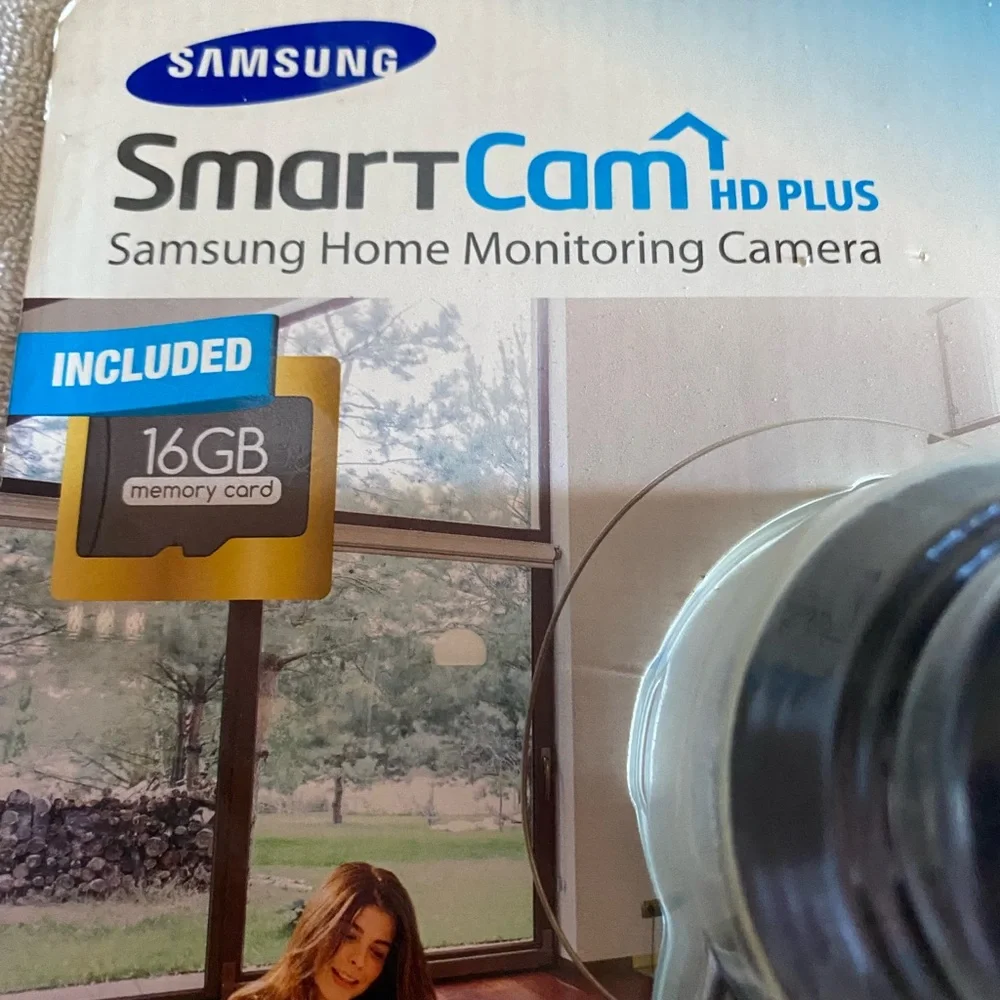 New in package Samsung SmartCam HD Plus Home Monitoring System w/ 16GB Memory